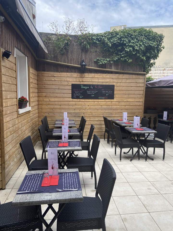 Restaurant avec terrasse extérieure Arras