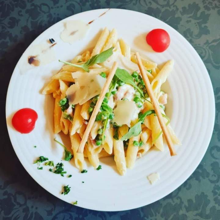 Plat de pâtes penne Arras